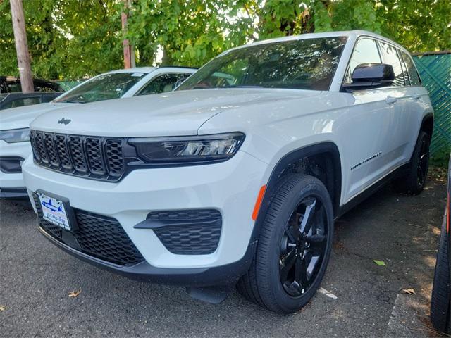 new 2024 Jeep Grand Cherokee car, priced at $48,080