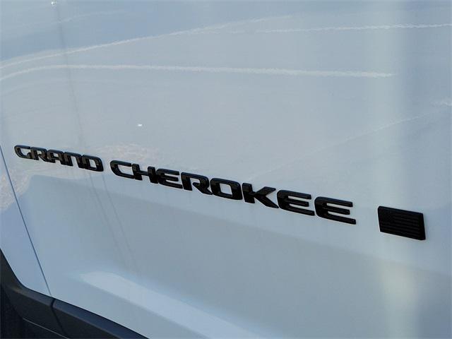 new 2024 Jeep Grand Cherokee car, priced at $54,940