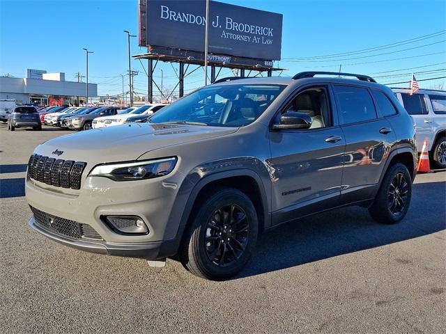 used 2023 Jeep Cherokee car, priced at $23,996