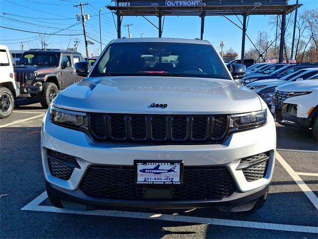 new 2025 Jeep Grand Cherokee car, priced at $46,530