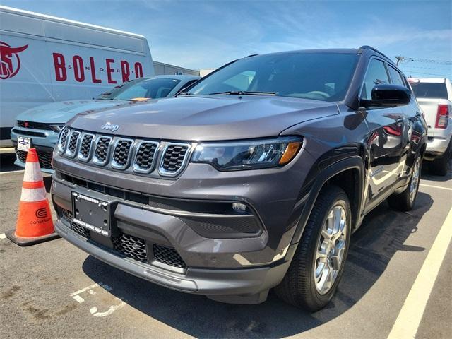 new 2024 Jeep Compass car, priced at $38,160