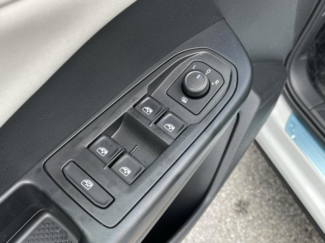 new 2025 Volkswagen Taos car, priced at $28,882