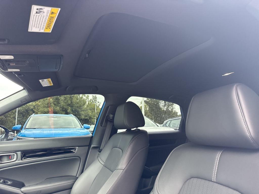 used 2025 Honda Civic Hybrid car, priced at $30,706