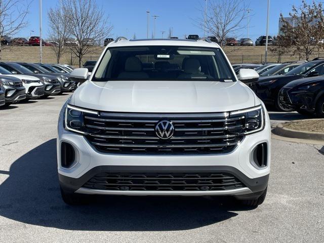new 2025 Volkswagen Atlas car, priced at $47,009