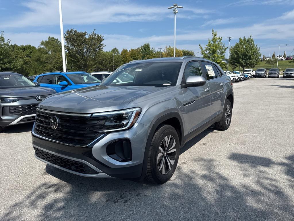 new 2026 Volkswagen Atlas Cross Sport car, priced at $41,268