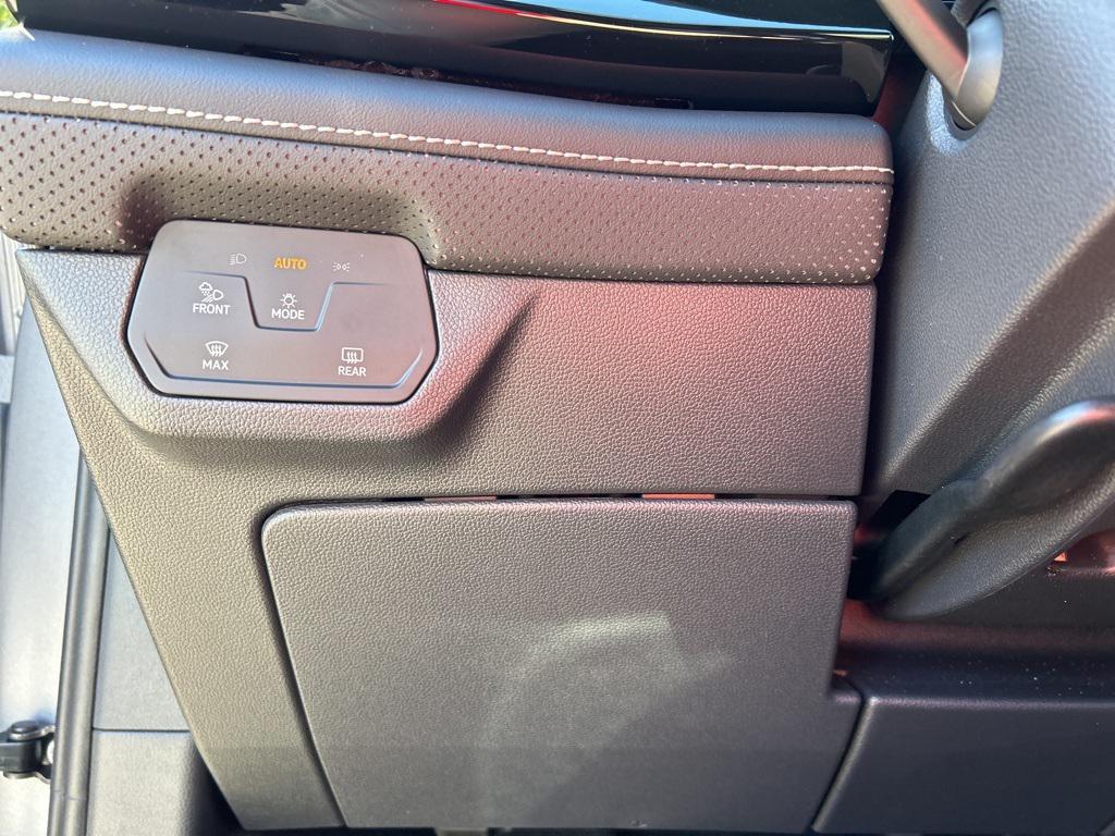 new 2026 Volkswagen Atlas Cross Sport car, priced at $41,268