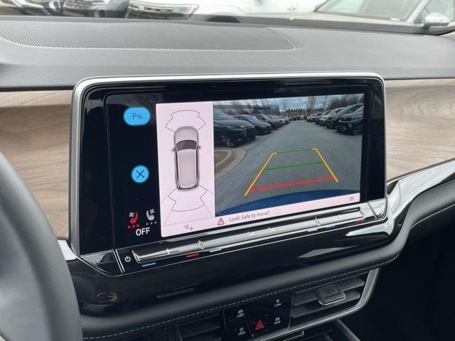 new 2025 Volkswagen Atlas car, priced at $42,241