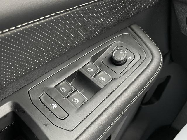 new 2025 Volkswagen Atlas car, priced at $42,241