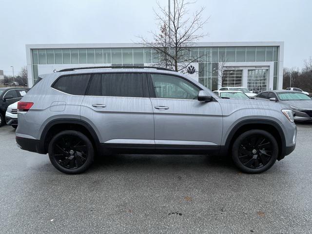 new 2025 Volkswagen Atlas car, priced at $47,073