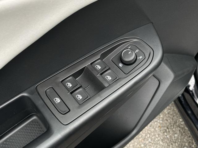 new 2025 Volkswagen Taos car, priced at $29,222