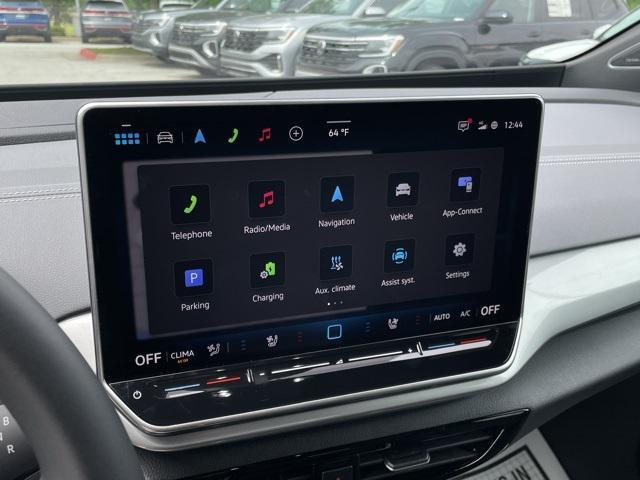 new 2025 Volkswagen ID.4 car, priced at $52,964