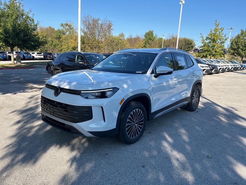 new 2026 Volkswagen Tiguan car, priced at $33,553