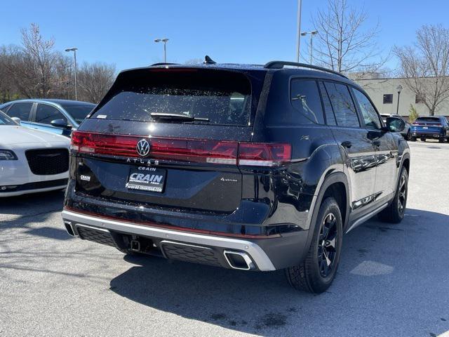 new 2025 Volkswagen Atlas car, priced at $44,904