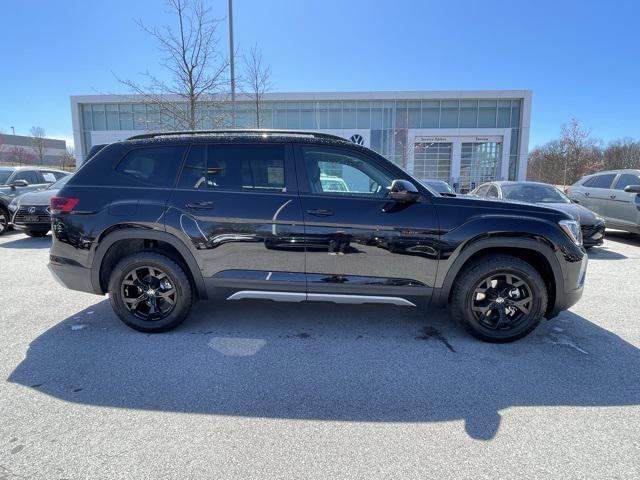 new 2025 Volkswagen Atlas car, priced at $44,904