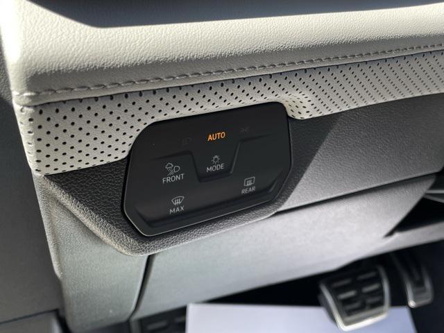 new 2025 Volkswagen Atlas car, priced at $44,904