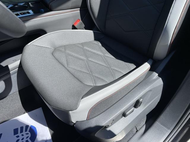 new 2025 Volkswagen Atlas car, priced at $44,904