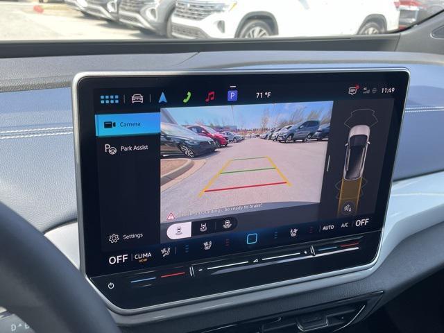 new 2025 Volkswagen ID.4 car, priced at $49,432