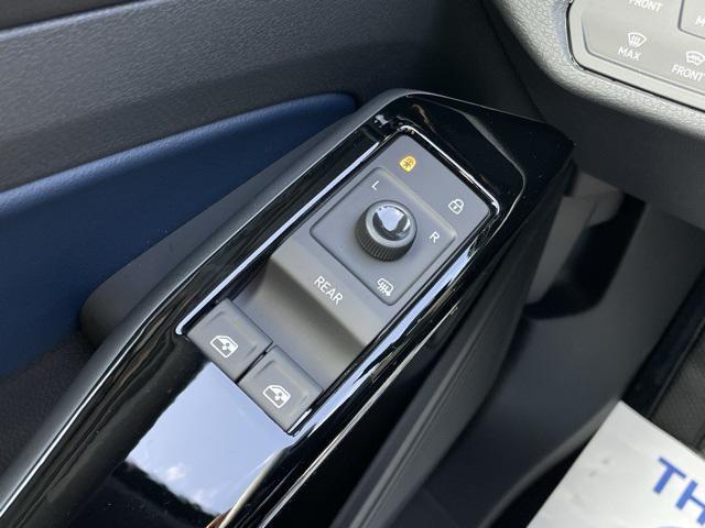 new 2025 Volkswagen ID.4 car, priced at $49,432