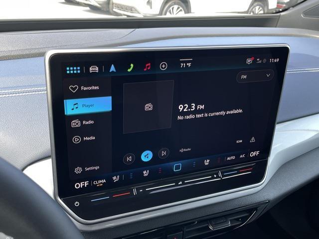 new 2025 Volkswagen ID.4 car, priced at $49,432