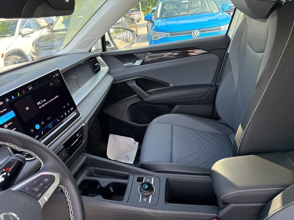 new 2025 Volkswagen Tiguan car, priced at $36,526