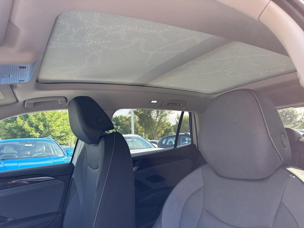 new 2025 Volkswagen Tiguan car, priced at $36,526