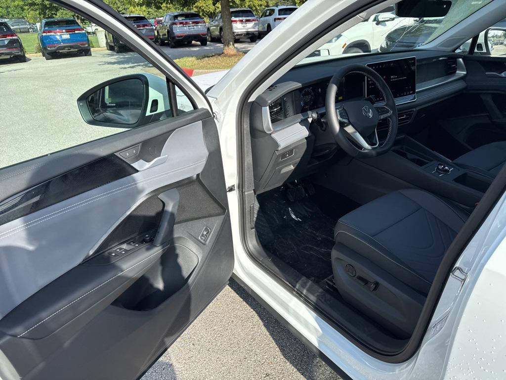 new 2025 Volkswagen Tiguan car, priced at $36,526