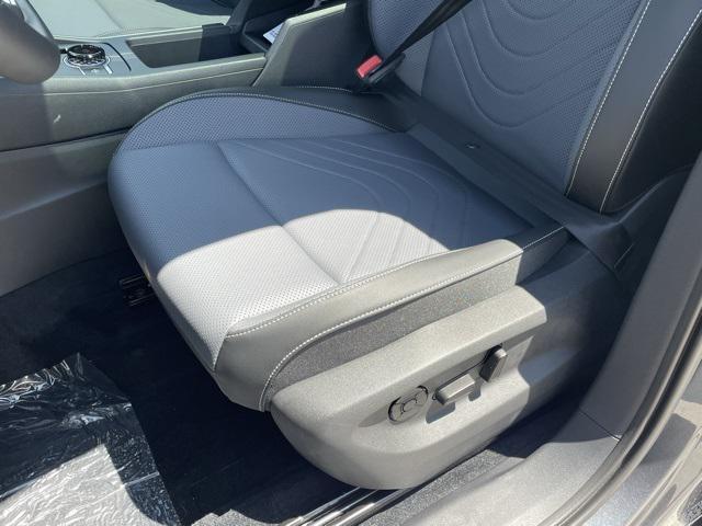 new 2025 Volkswagen Tiguan car, priced at $38,061