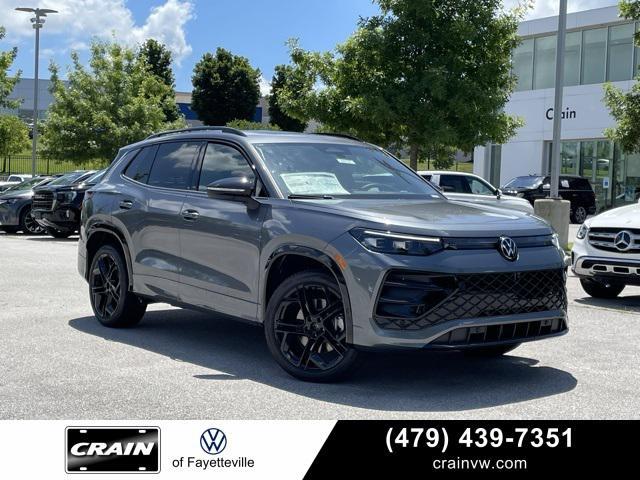 new 2025 Volkswagen Tiguan car, priced at $38,061