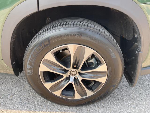 used 2024 Toyota Highlander car, priced at $39,982