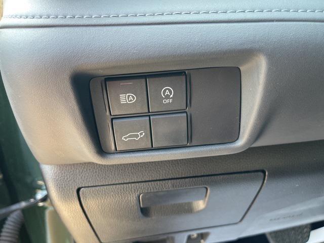 used 2024 Toyota Highlander car, priced at $39,982