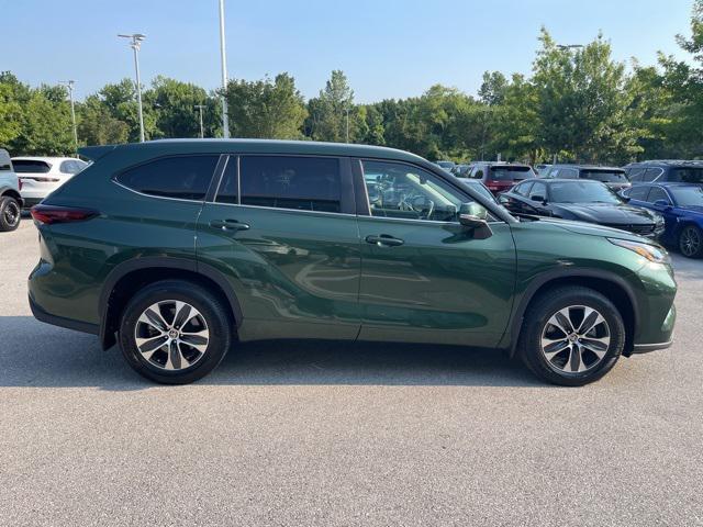 used 2024 Toyota Highlander car, priced at $39,982