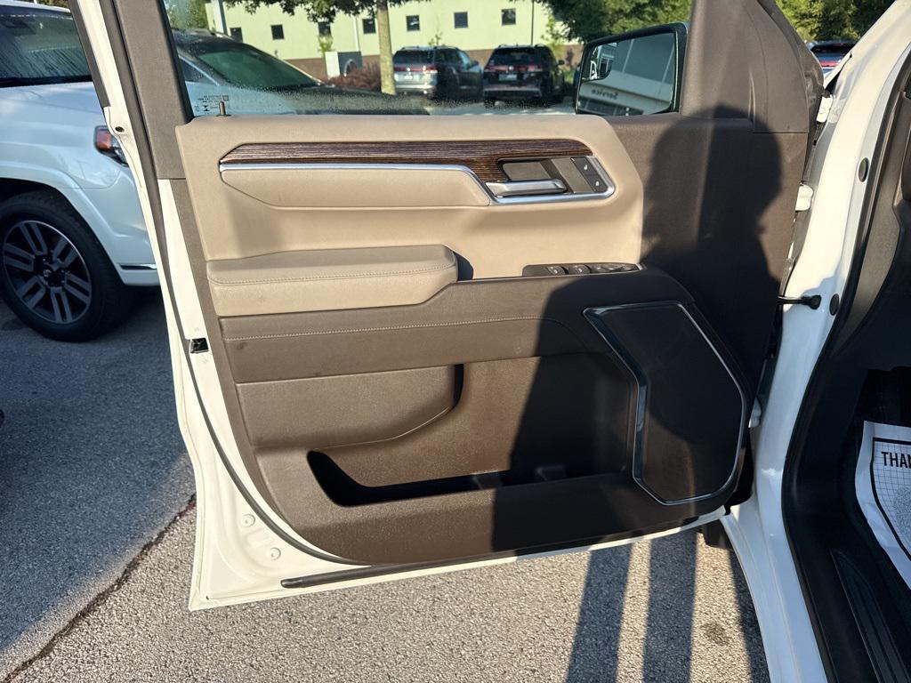 used 2024 GMC Sierra 1500 car, priced at $43,900