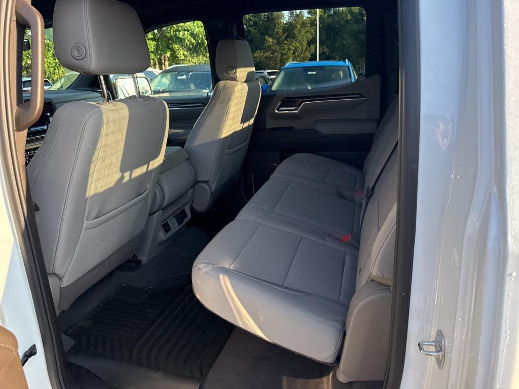 used 2024 GMC Sierra 1500 car, priced at $43,900