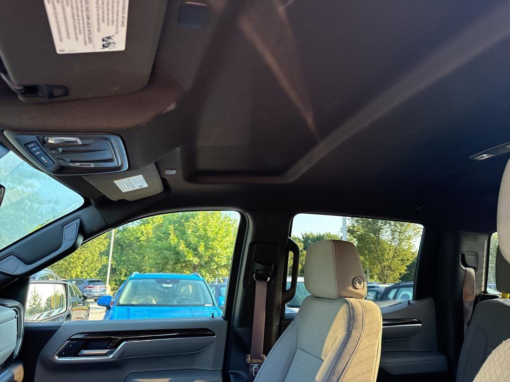 used 2024 GMC Sierra 1500 car, priced at $43,900