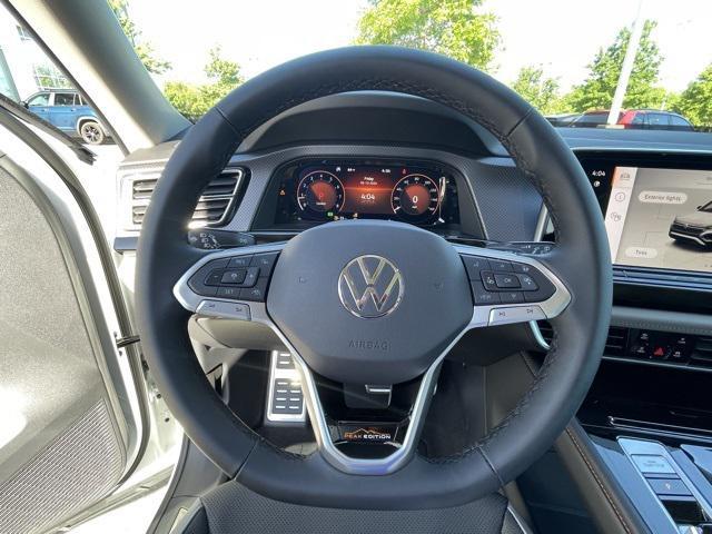 new 2024 Volkswagen Atlas car, priced at $49,223