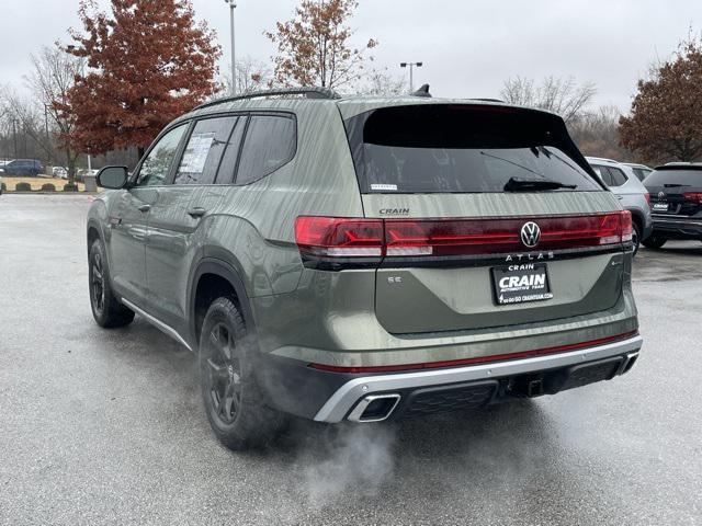 new 2025 Volkswagen Atlas car, priced at $48,002