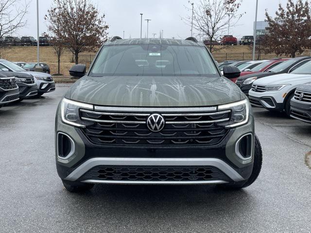 new 2025 Volkswagen Atlas car, priced at $48,002