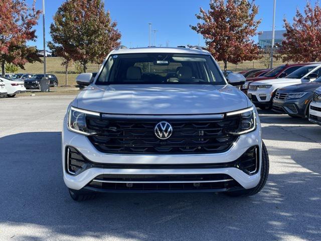 new 2025 Volkswagen Atlas car, priced at $53,773