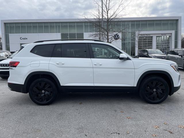 new 2025 Volkswagen Atlas car, priced at $46,041