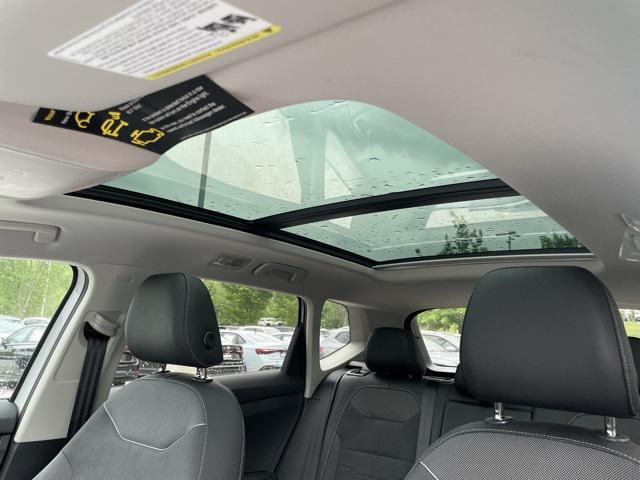 new 2025 Volkswagen Taos car, priced at $32,116