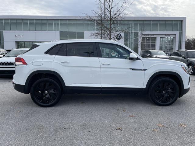 new 2025 Volkswagen Atlas Cross Sport car, priced at $44,571