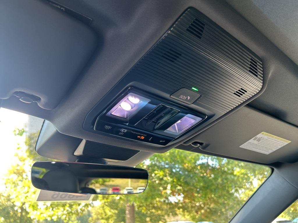 new 2026 Volkswagen Tiguan car, priced at $39,285