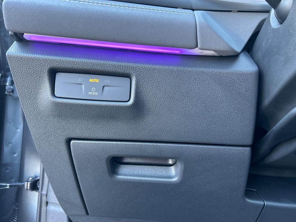 new 2026 Volkswagen Tiguan car, priced at $39,285