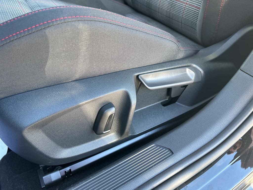 new 2026 Volkswagen Golf GTI car, priced at $35,553