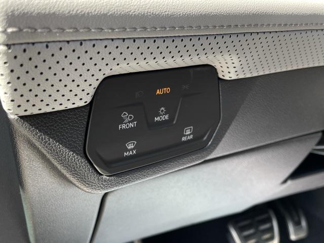 new 2025 Volkswagen Atlas car, priced at $44,904