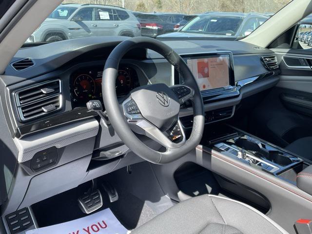 new 2025 Volkswagen Atlas car, priced at $44,904