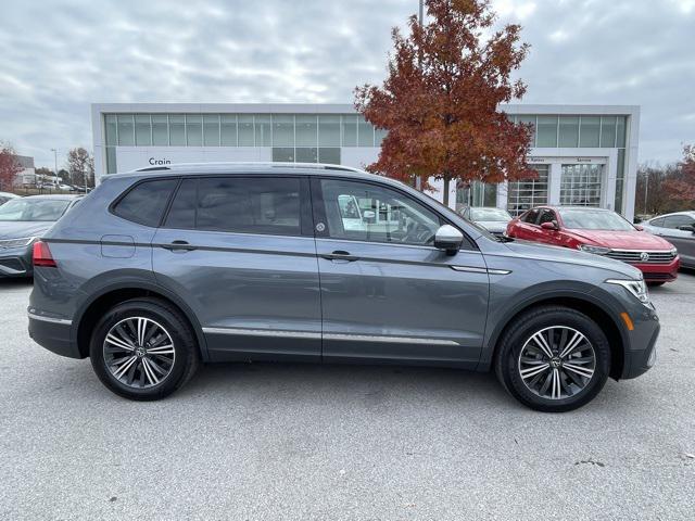 new 2024 Volkswagen Tiguan car, priced at $33,093