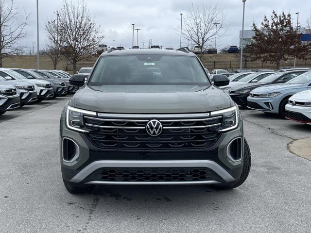 new 2025 Volkswagen Atlas car, priced at $44,904