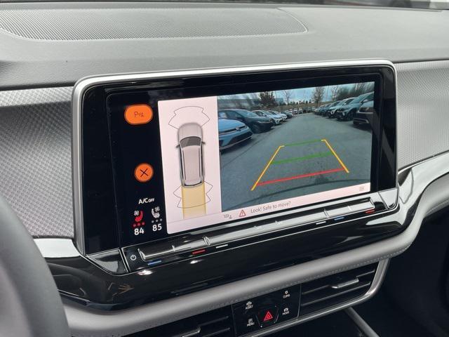 new 2025 Volkswagen Atlas car, priced at $44,904