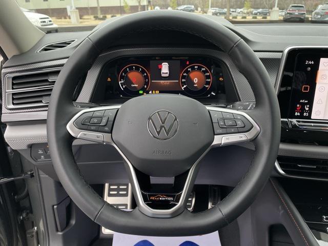 new 2025 Volkswagen Atlas car, priced at $44,904